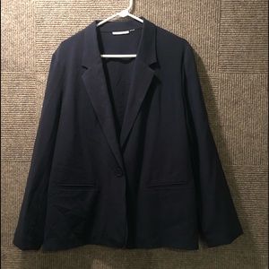 Dana Buchman Navy Blue Blazer